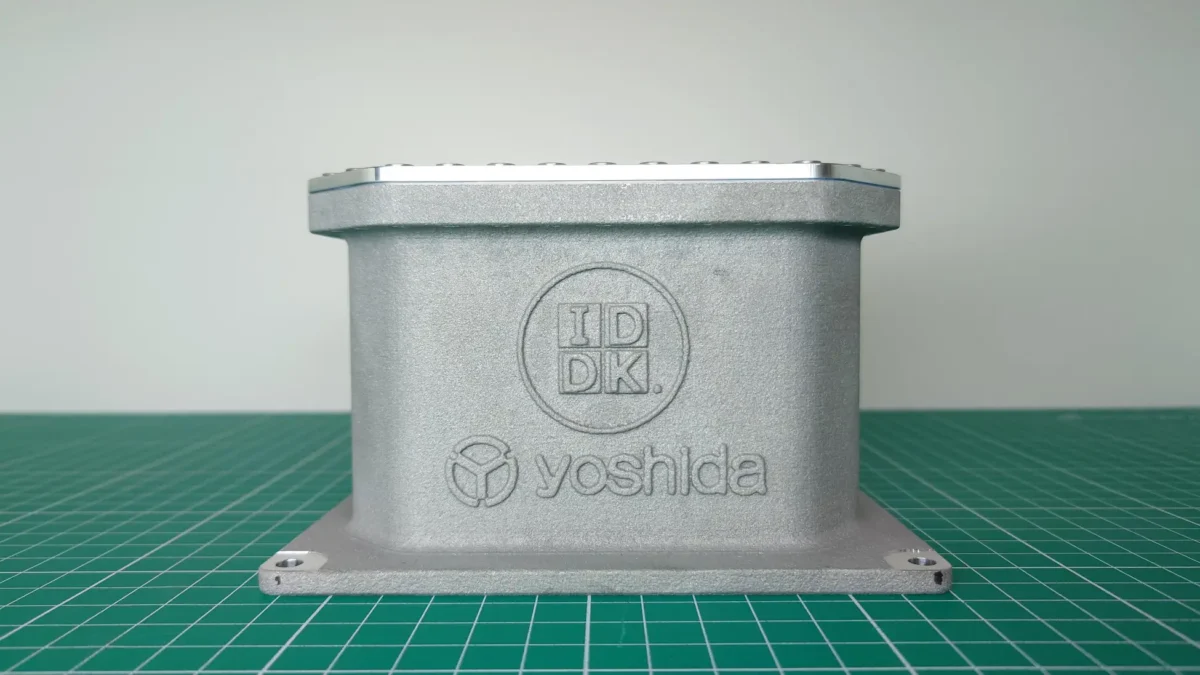 打ち上げ筐体の写真
